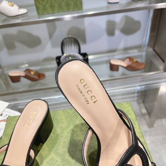 Gucci Heel Rubber Logo Slide Sandals - Picture 7 of 8